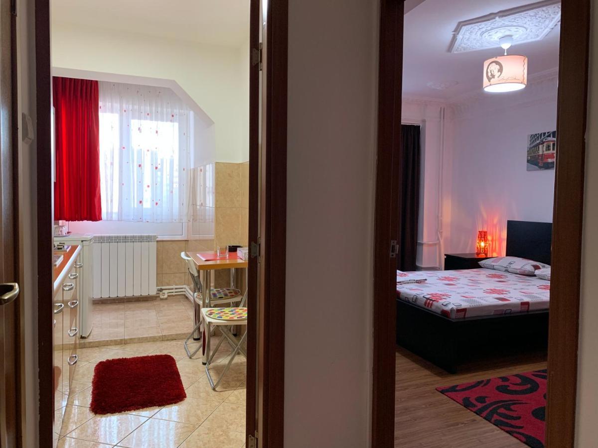 Center Apartment Galaţi Eksteriør billede